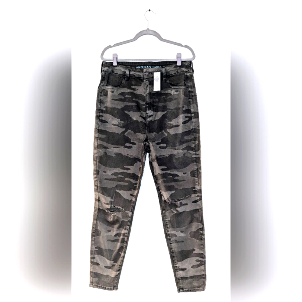 AMERICAN EAGLE Olive Green Camo jeans - brand new with tags - size 16 Regular
